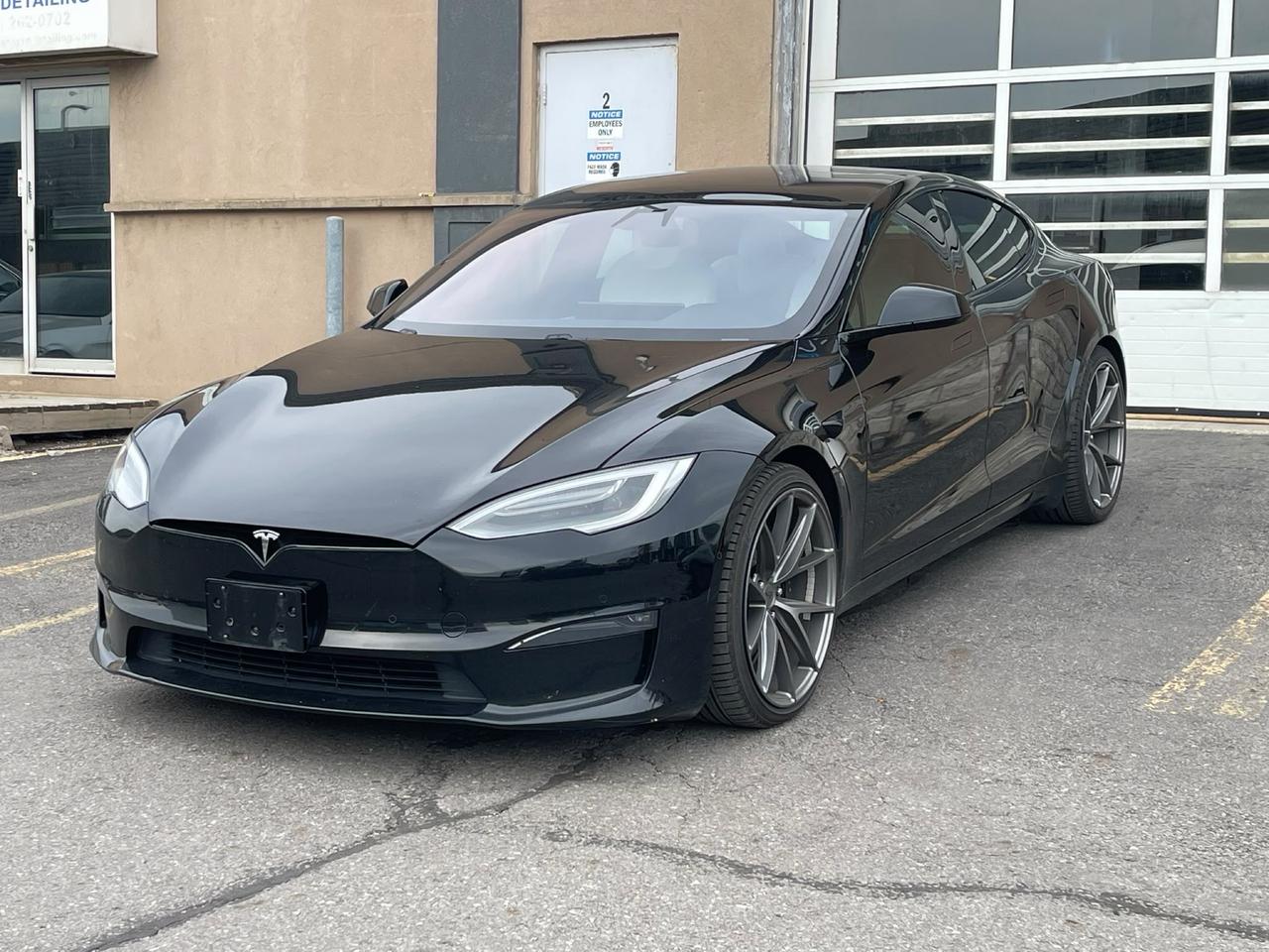 2022 Tesla Model S Plaid | CLEAN CARFAX| NO CLAIMS | - Photo #1