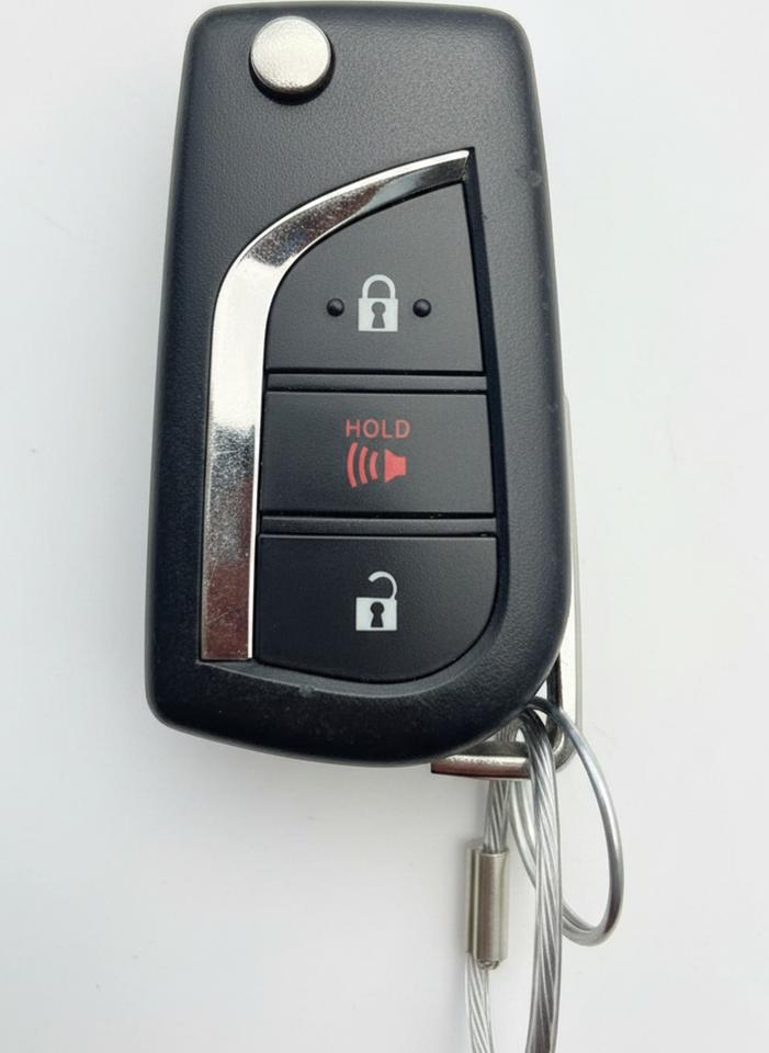 2019 Toyota RAV4 LE Photo