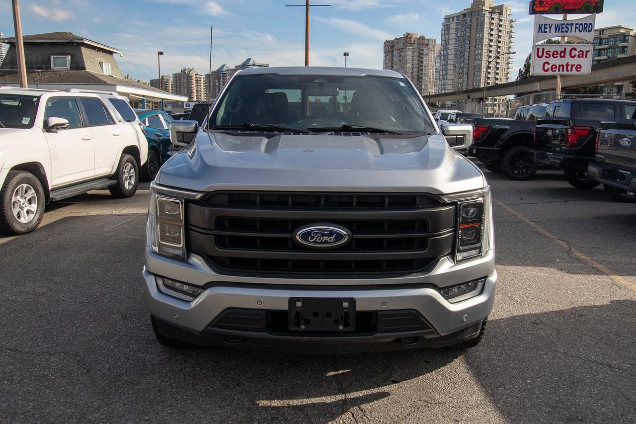 2022 Ford F-150 Lariat 4WD SuperCrew 5.5' Box Photo2