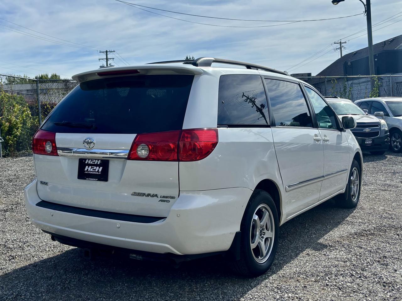 2006 Toyota Sienna FINANCING AVAILABLE Photo5