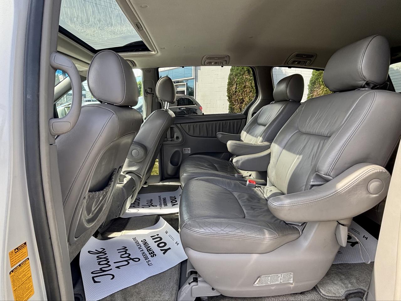 2006 Toyota Sienna FINANCING AVAILABLE Photo13