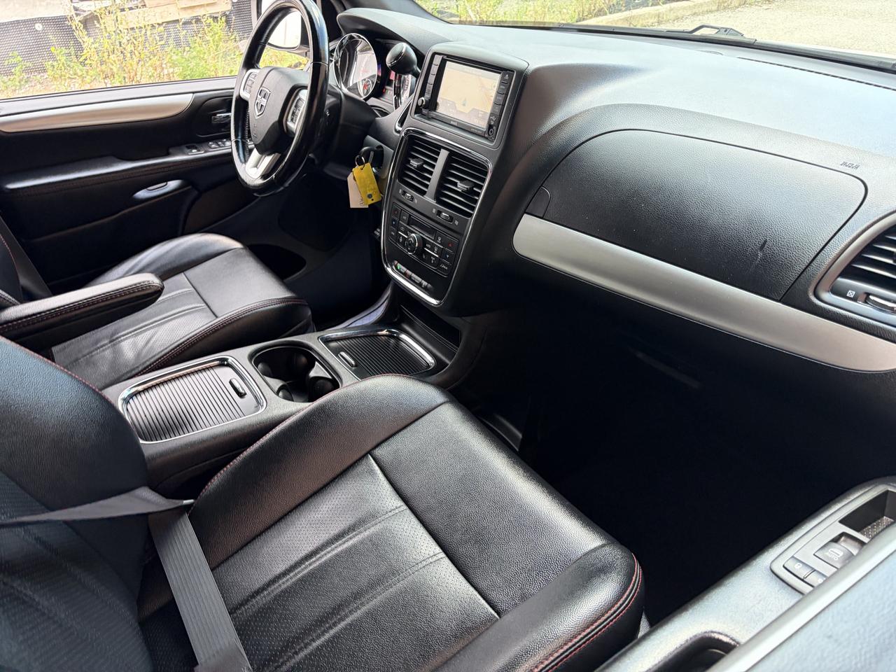 2019 Dodge Grand Caravan GT Photo