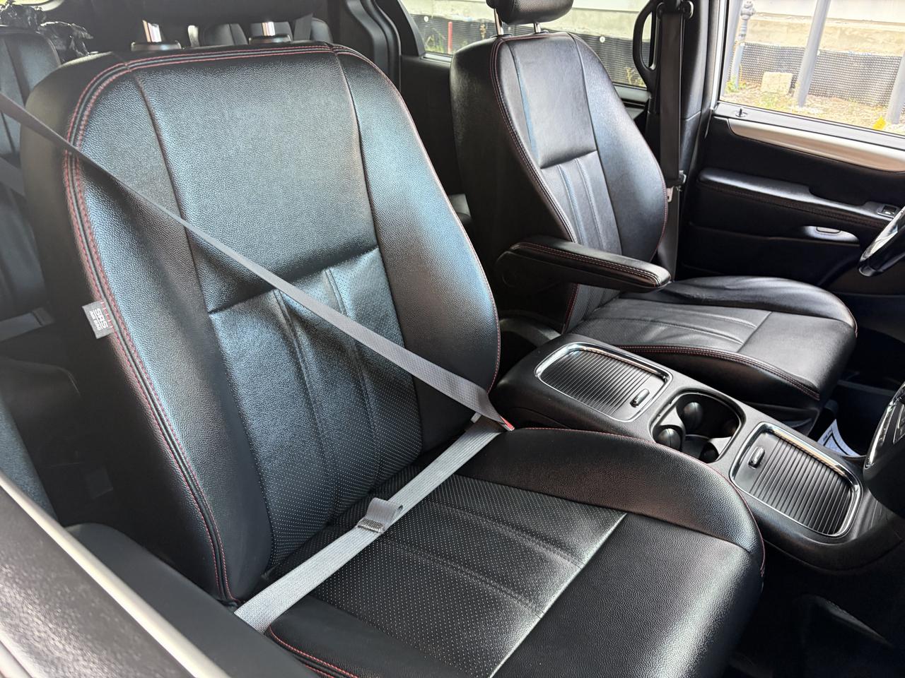 2019 Dodge Grand Caravan GT Photo