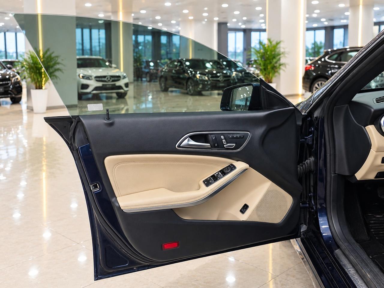 2018 Mercedes-Benz CLA-Class CLA 250 Photo