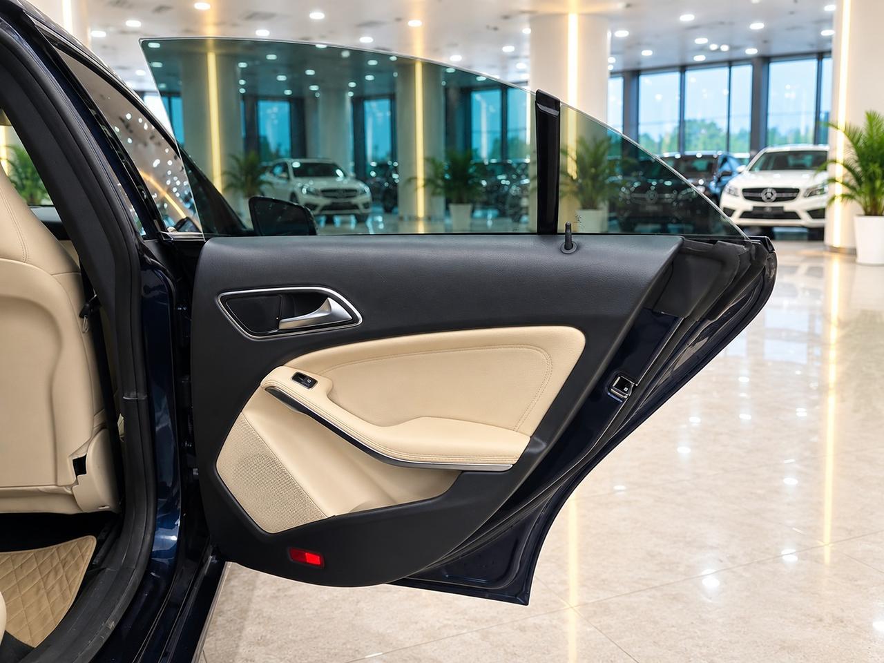2018 Mercedes-Benz CLA-Class CLA 250 Photo