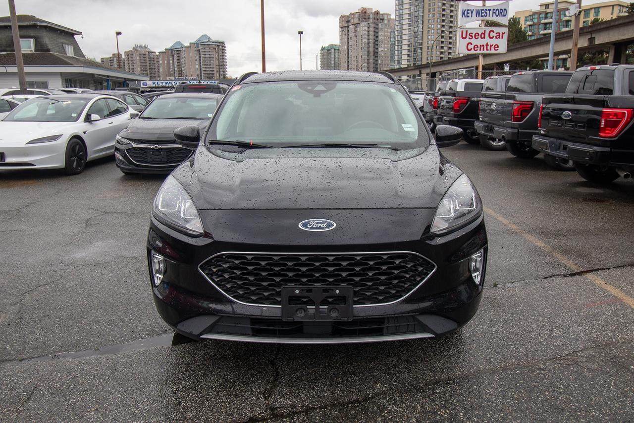 2021 Ford Escape SEL Photo2