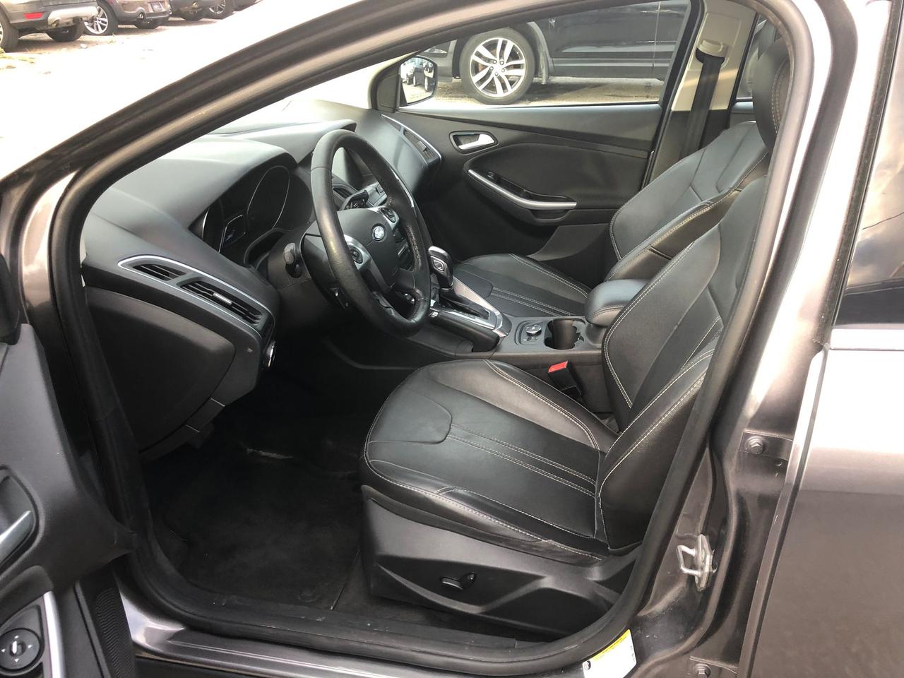 2014 Ford Focus Titanium, CERTIFIED WITH 3 YRS WARRANTY INCLUDED Photo