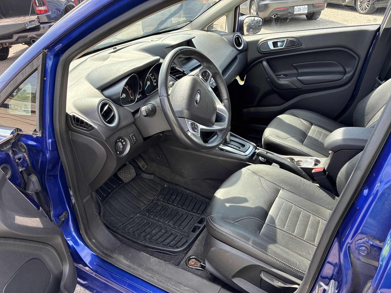 2014 Ford Fiesta 4dr Sdn Titanium Clean CarFax Finance Trades-in OK Photo