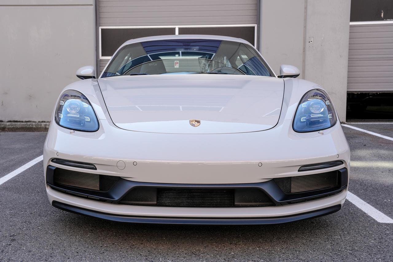 2025 Porsche 718 Cayman GTS 4.0 - Photo #1