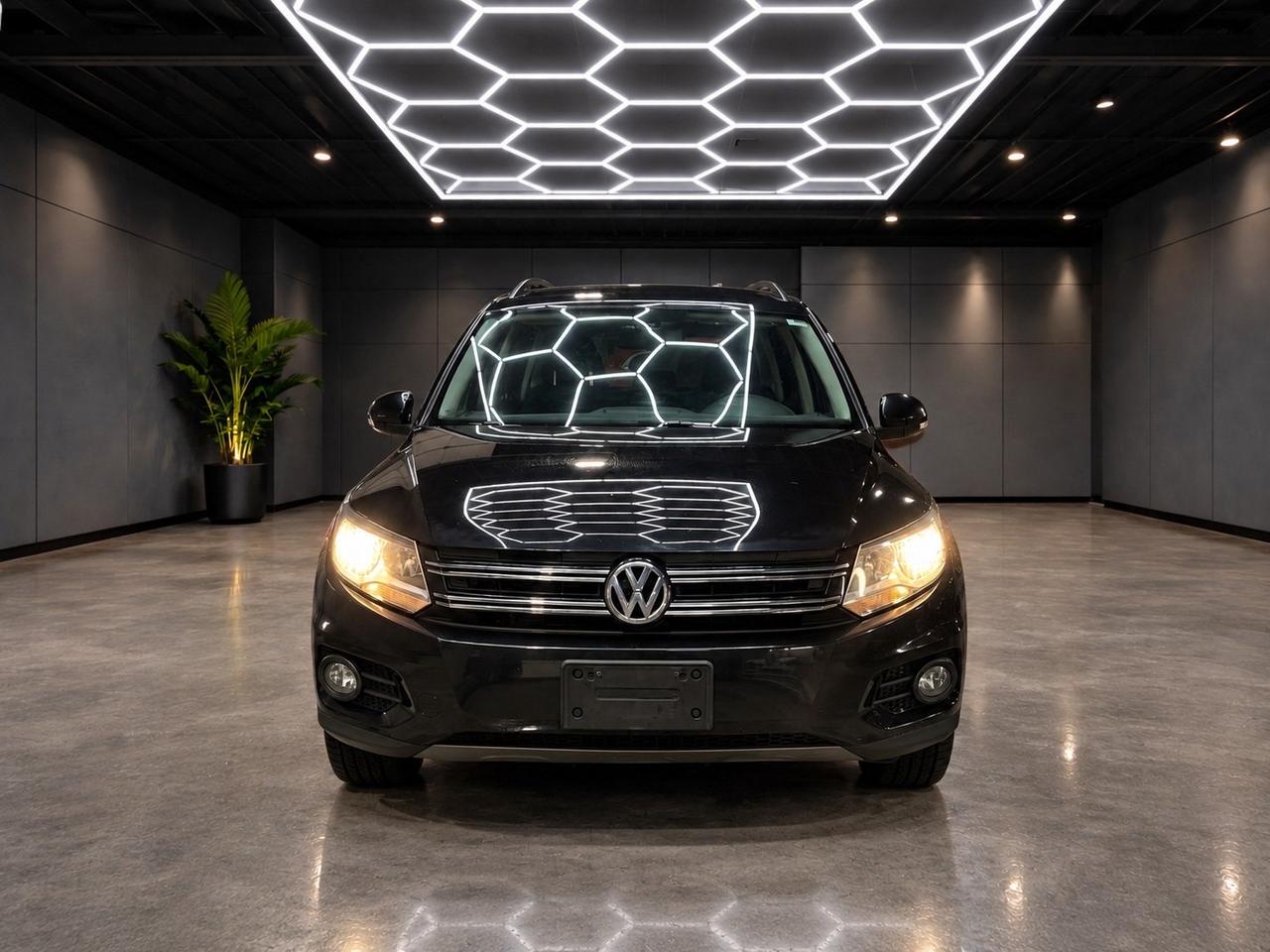 2016 Volkswagen Tiguan 2.0 TSI 4MOTION 4dr Auto Comfortline Photo1