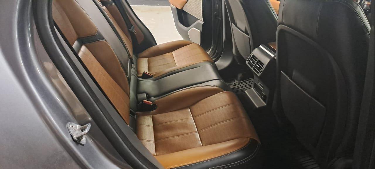 2019 Land Rover Range Rover Velar D180 R-Dynamic SE Photo