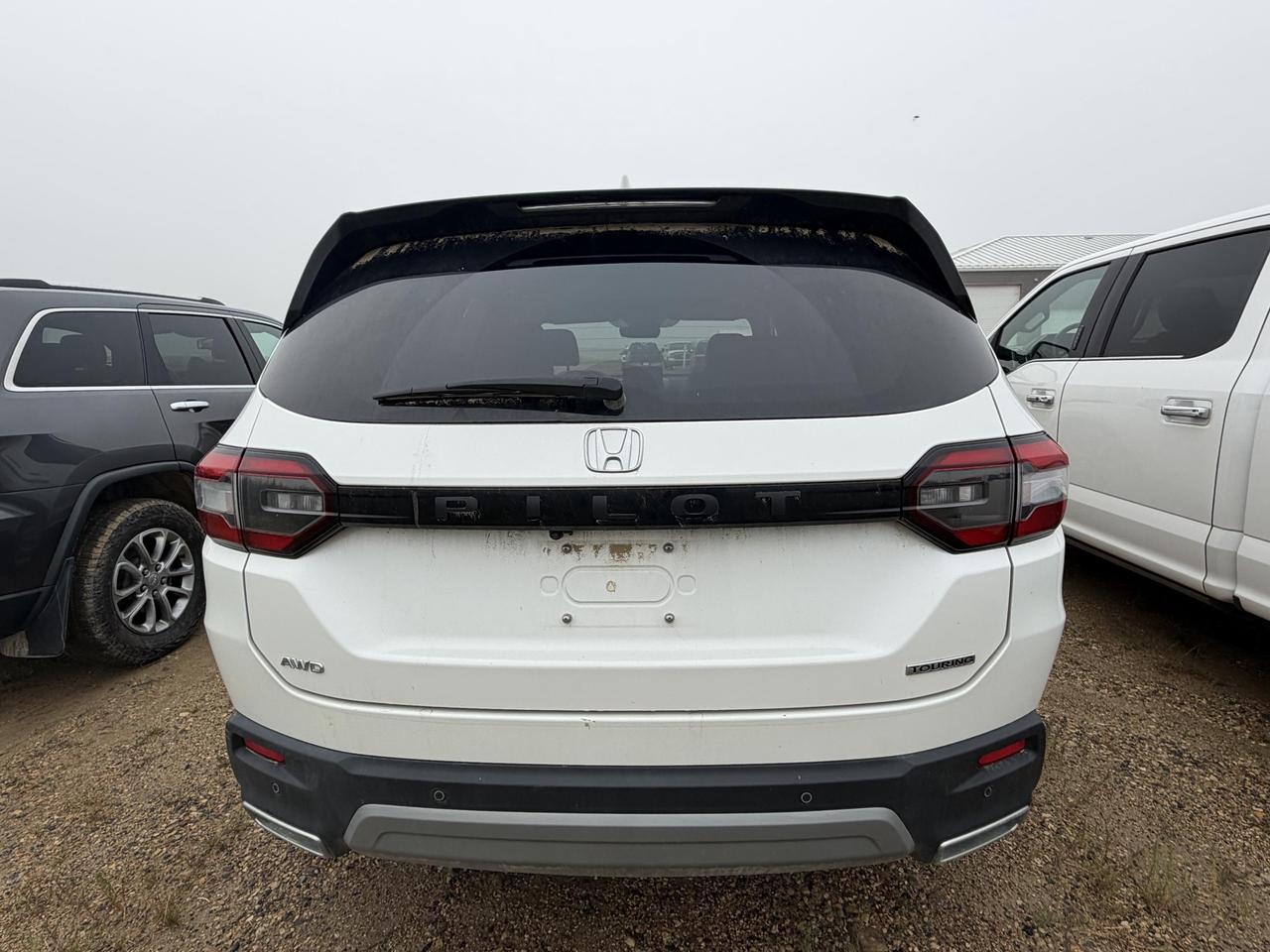 2024 Honda Pilot TOURING 3.5L V6 Photo4