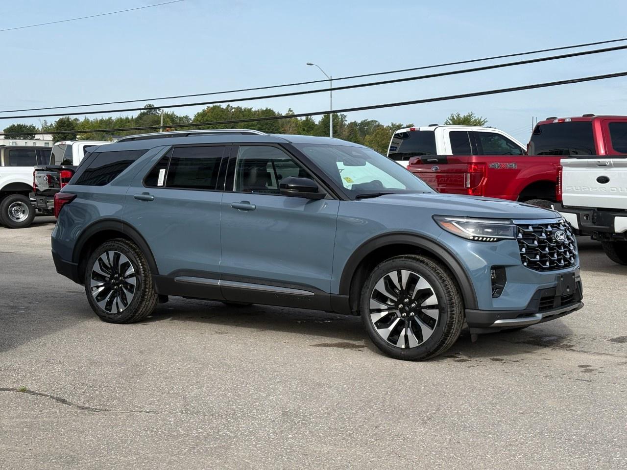 2027 Ford Explorer Platinum 4WD Photo