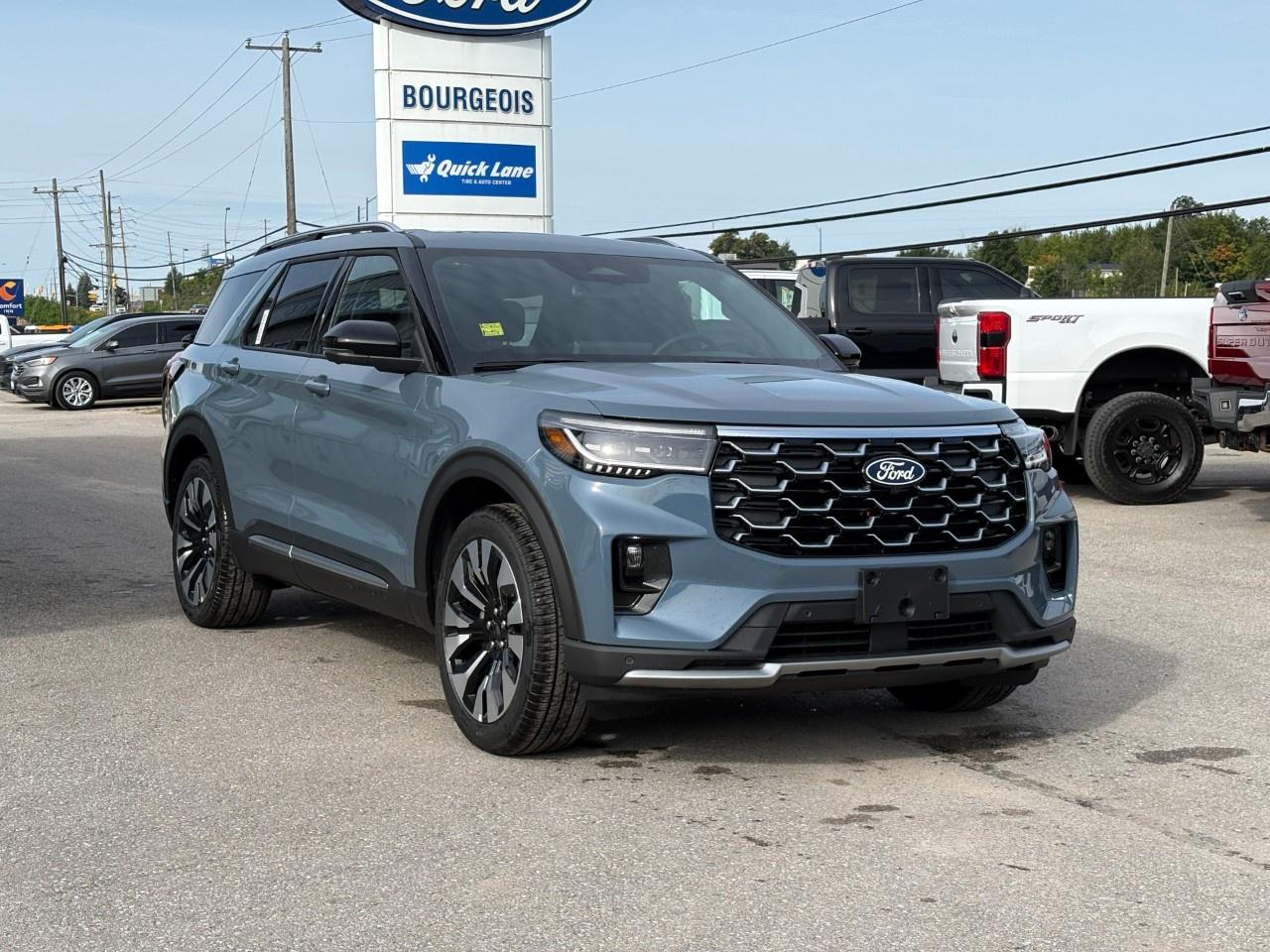 2027 Ford Explorer Platinum 4WD Photo