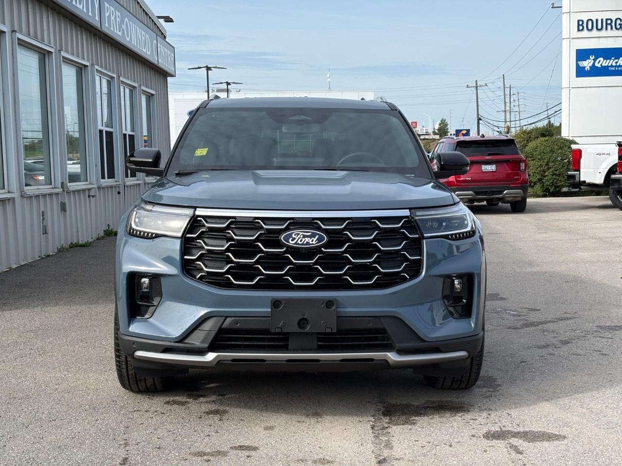 2027 Ford Explorer Platinum 4WD Photo