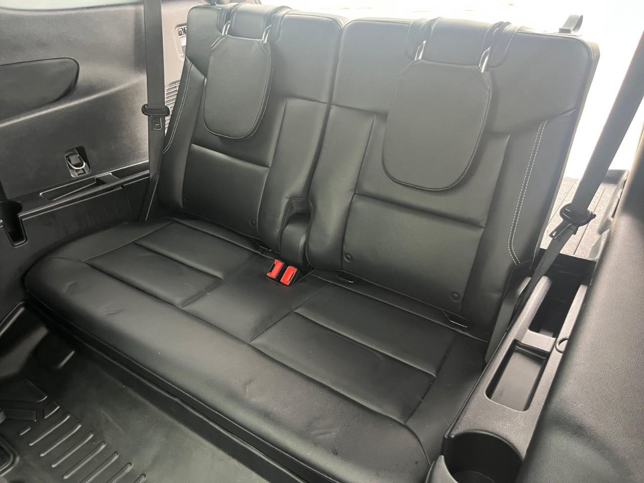 2021 Ford Explorer XLT Remote Start | 20 Alloy Wheels | Panoramic Twin-Panel Moonroof Photo