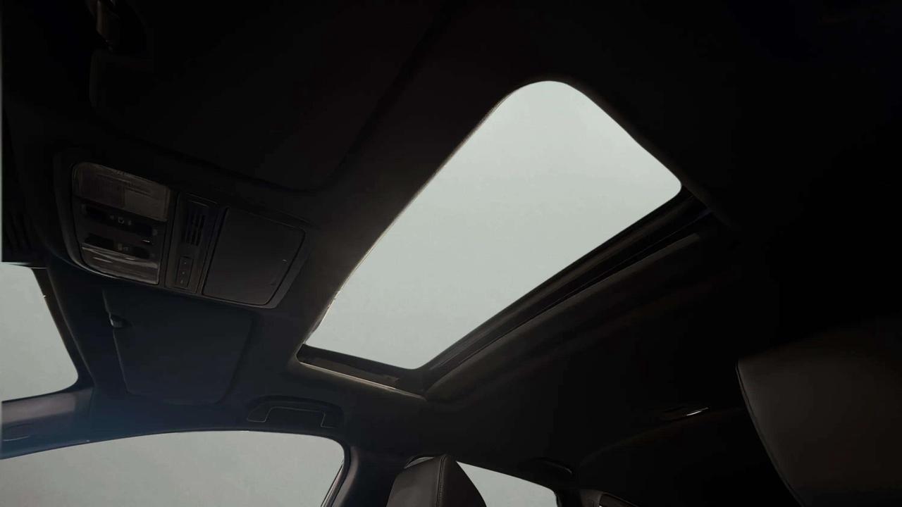 2020 Honda CR-V SPORT| CLEAN CARFAX| SUNROOF| HTD SEATS| CARPLAY Photo