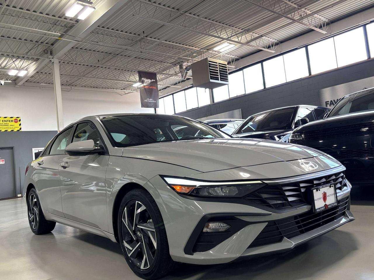 2025 Hyundai Elantra Preferred|NAV|SUNROOF|ALLOYS|AMBIENT|HEATEDSEATS|+ - Photo #1