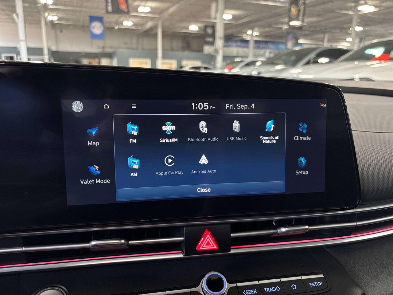 2025 Hyundai Elantra Preferred|NAV|SUNROOF|ALLOYS|AMBIENT|HEATEDSEATS|+ Photo