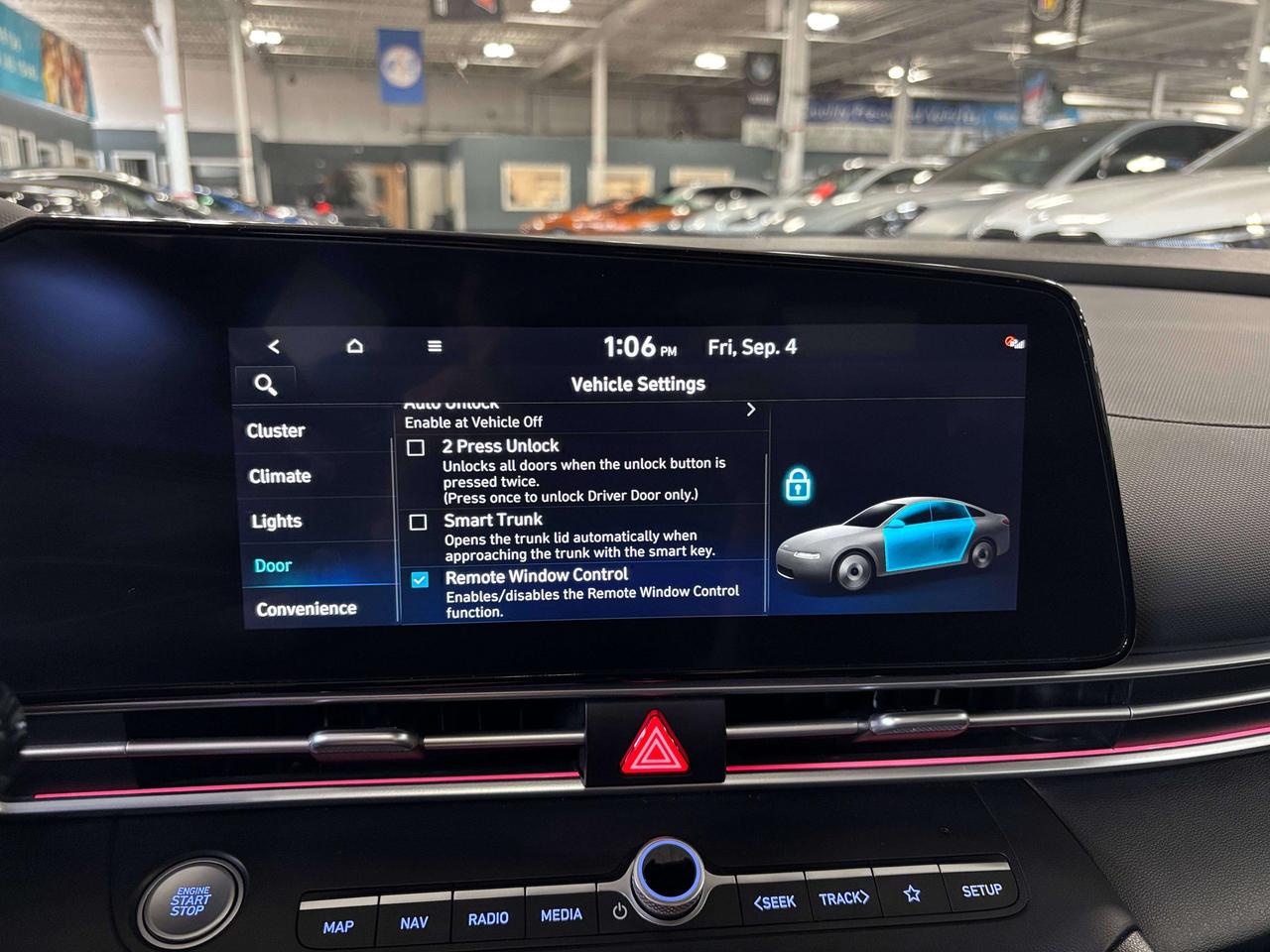 2025 Hyundai Elantra Preferred|NAV|SUNROOF|ALLOYS|AMBIENT|HEATEDSEATS|+ Photo