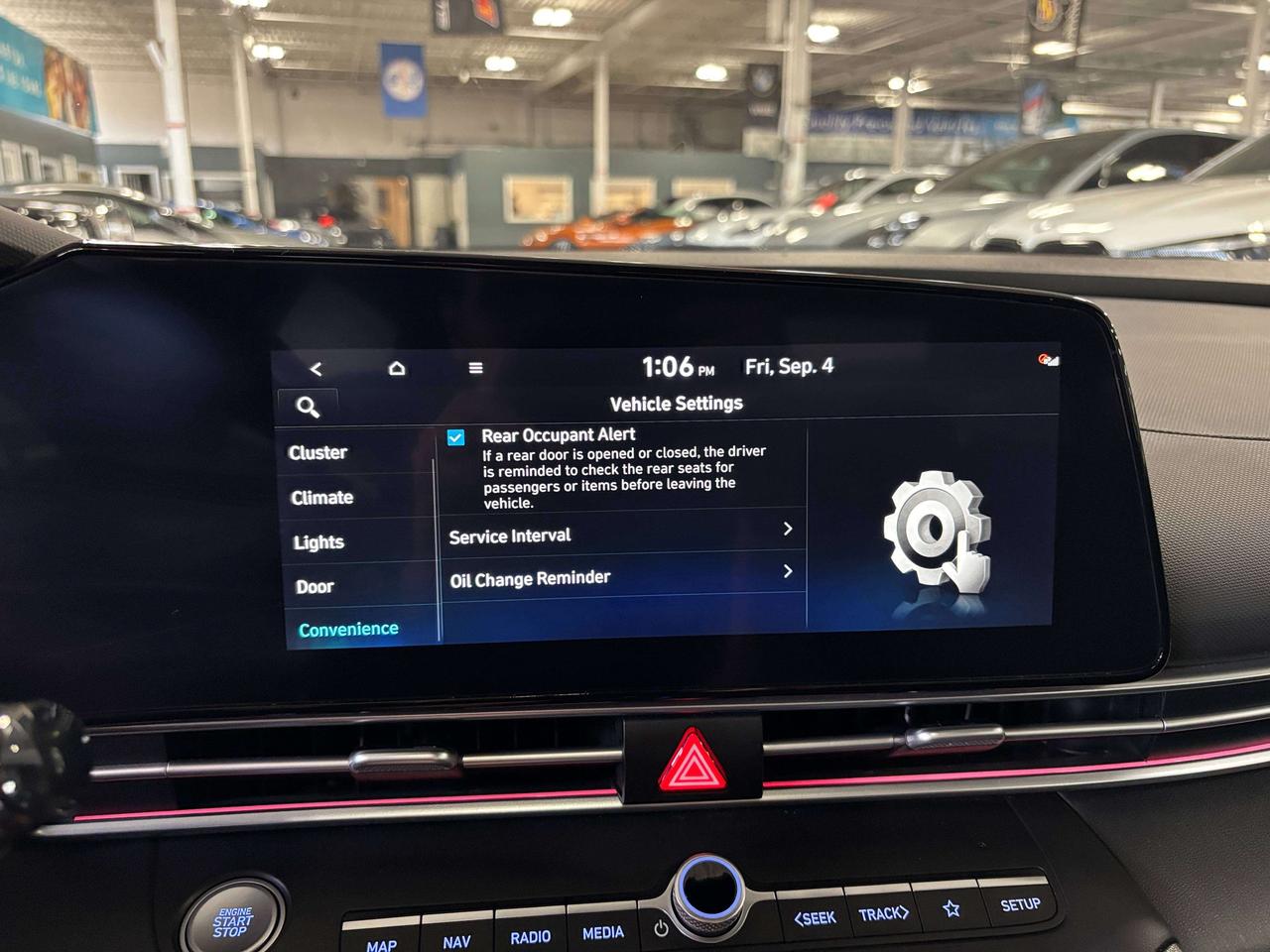 2025 Hyundai Elantra Preferred|NAV|SUNROOF|ALLOYS|AMBIENT|HEATEDSEATS|+ Photo