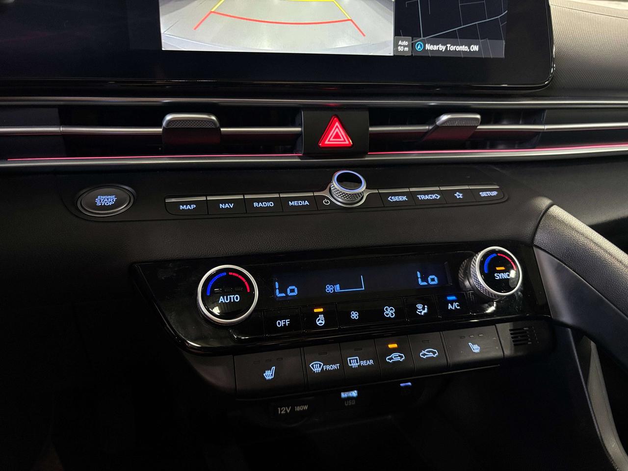 2025 Hyundai Elantra Preferred|NAV|SUNROOF|ALLOYS|AMBIENT|HEATEDSEATS|+ Photo