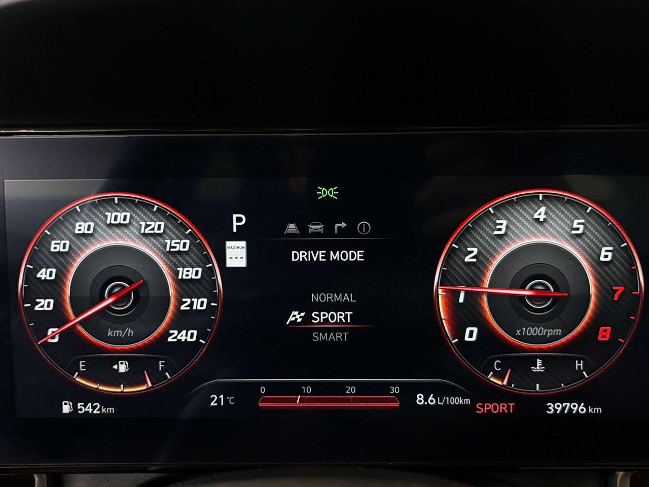 2025 Hyundai Elantra Preferred|NAV|SUNROOF|ALLOYS|AMBIENT|HEATEDSEATS|+ Photo