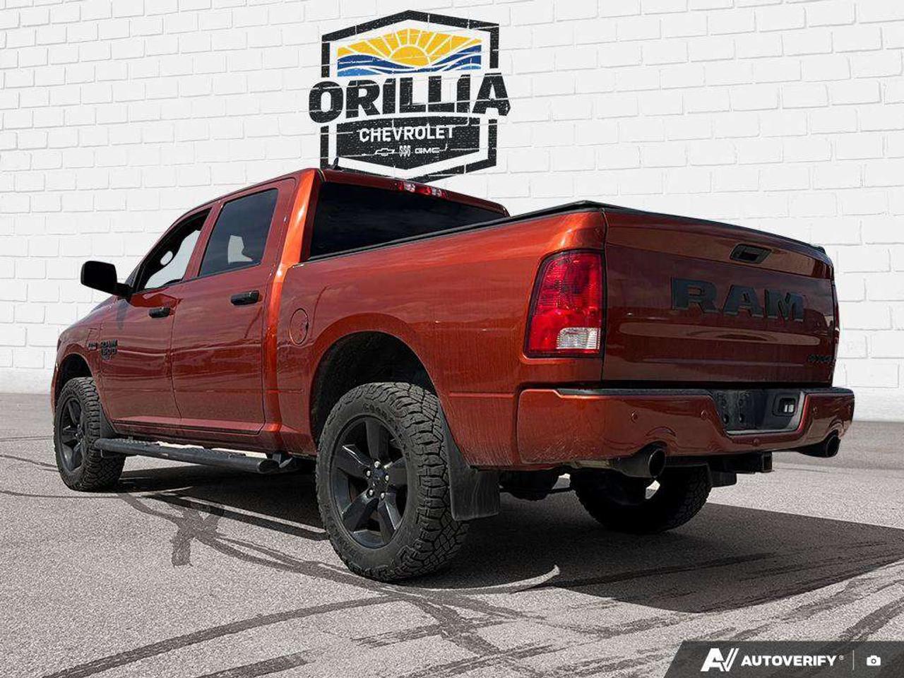 2023 RAM 1500 Express | HEMI V8 | Heated Seats Photo