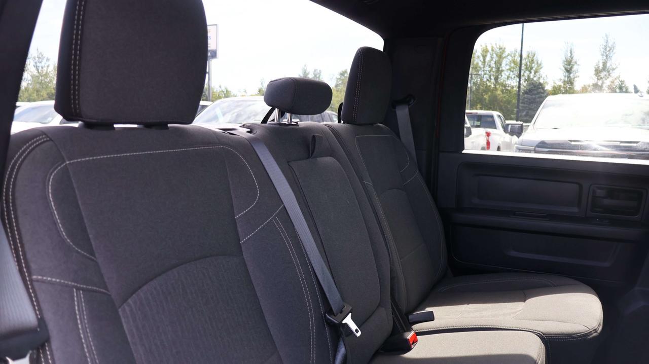 2023 RAM 1500 Express | HEMI V8 | Heated Seats Photo