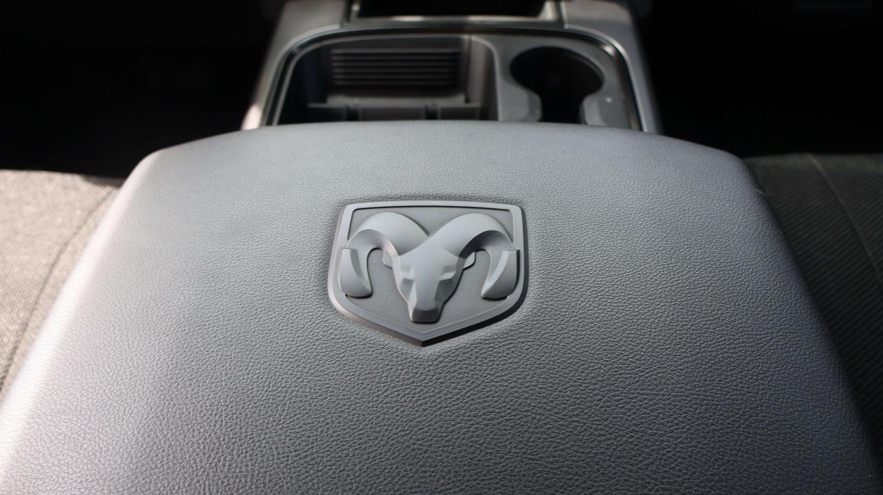 2023 RAM 1500 Express | HEMI V8 | Heated Seats Photo