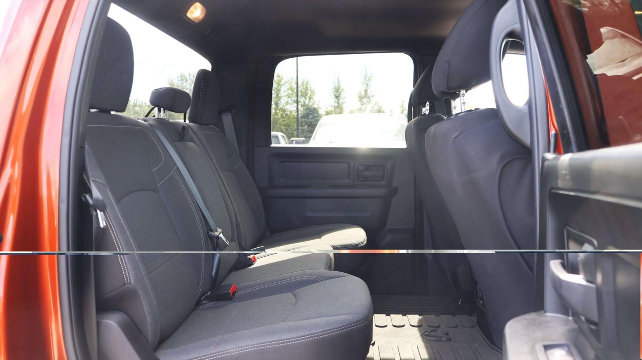 2023 RAM 1500 Express | HEMI V8 | Heated Seats Photo