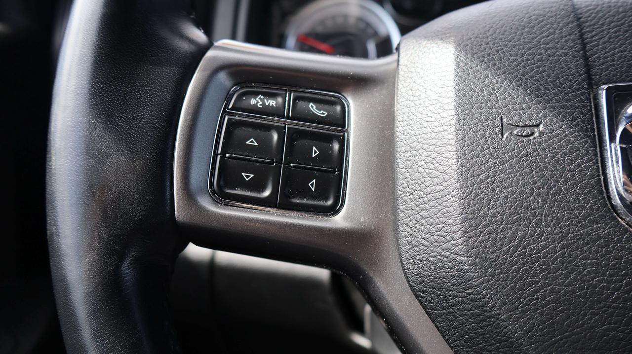 2023 RAM 1500 Express | HEMI V8 | Heated Seats Photo