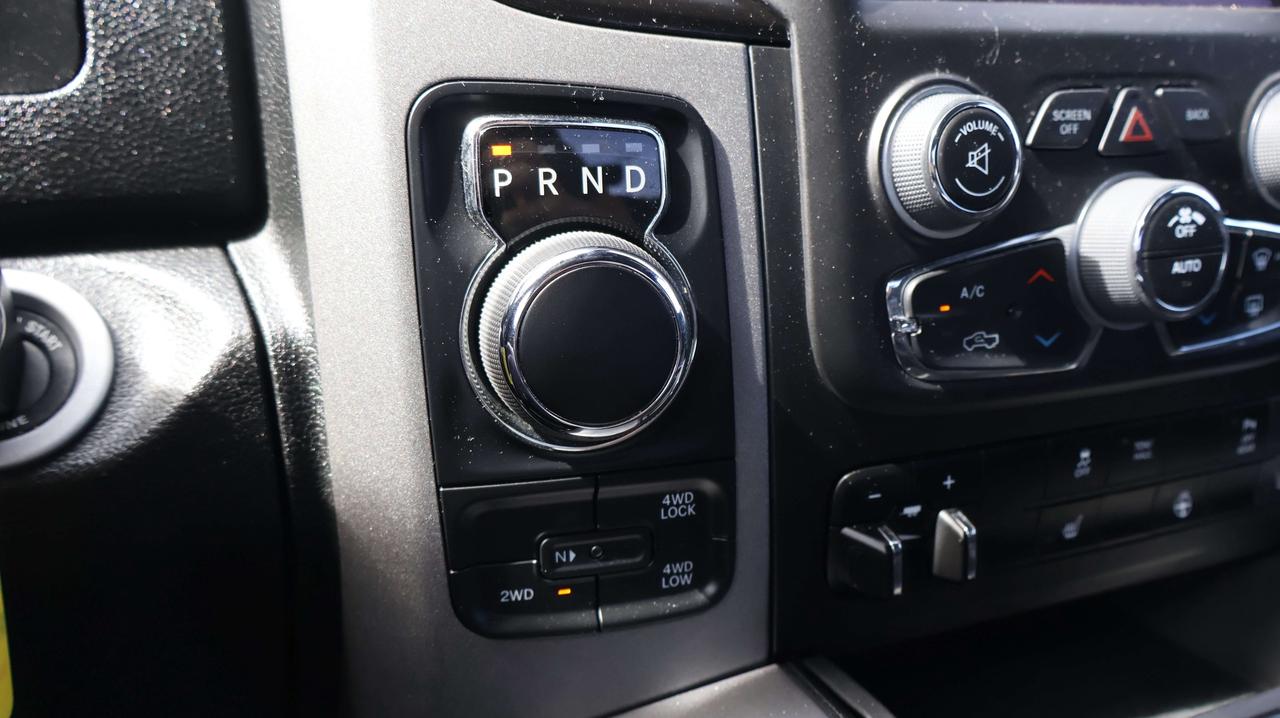 2023 RAM 1500 Express | HEMI V8 | Heated Seats Photo
