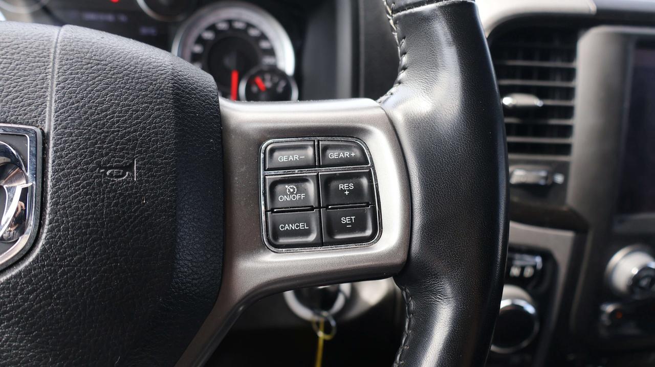 2023 RAM 1500 Express | HEMI V8 | Heated Seats Photo