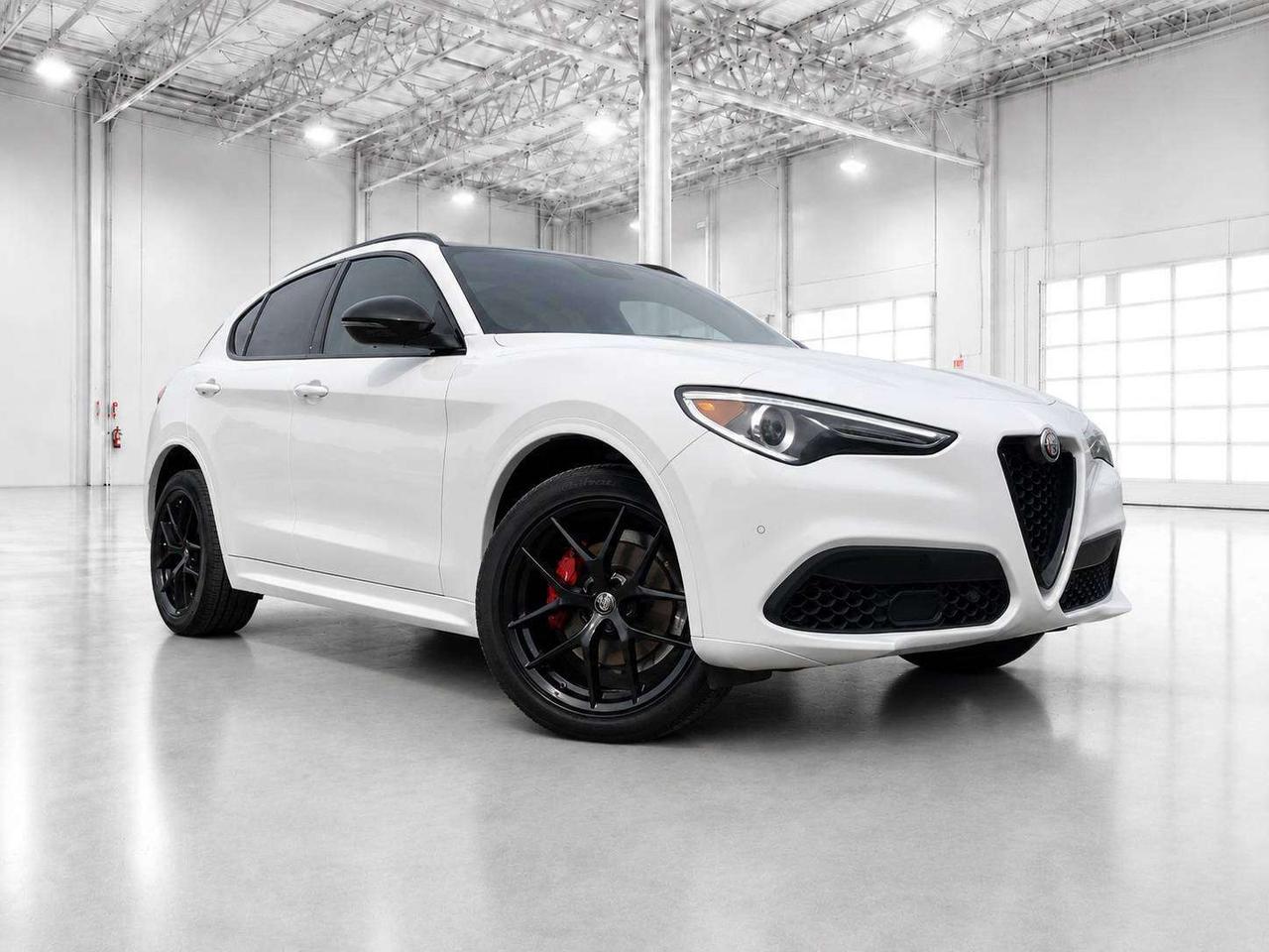 2021 Alfa Romeo Stelvio Ti Nero Edizione | Red Leather | Panoroof | AWD Photo5