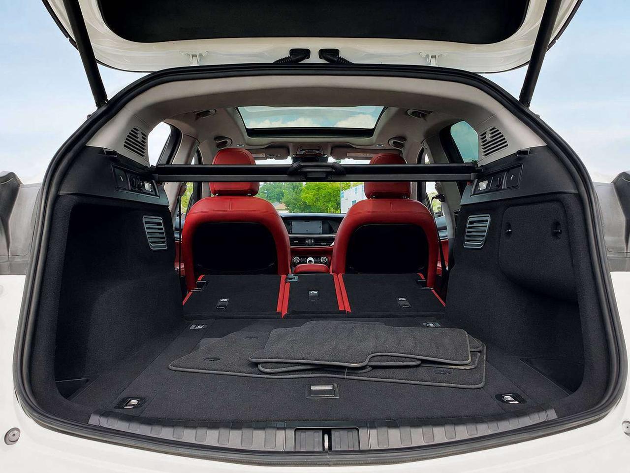 2021 Alfa Romeo Stelvio Ti Nero Edizione | Red Leather | Panoroof | AWD Photo