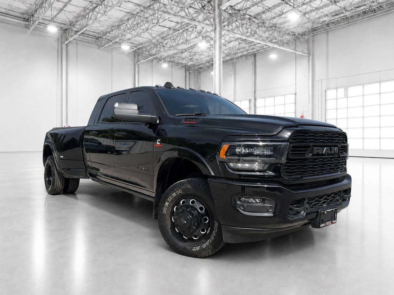 2022 RAM 3500 Limited Mega Cab Dually | Max Tow | 5th Wheel |4X4 Photo5