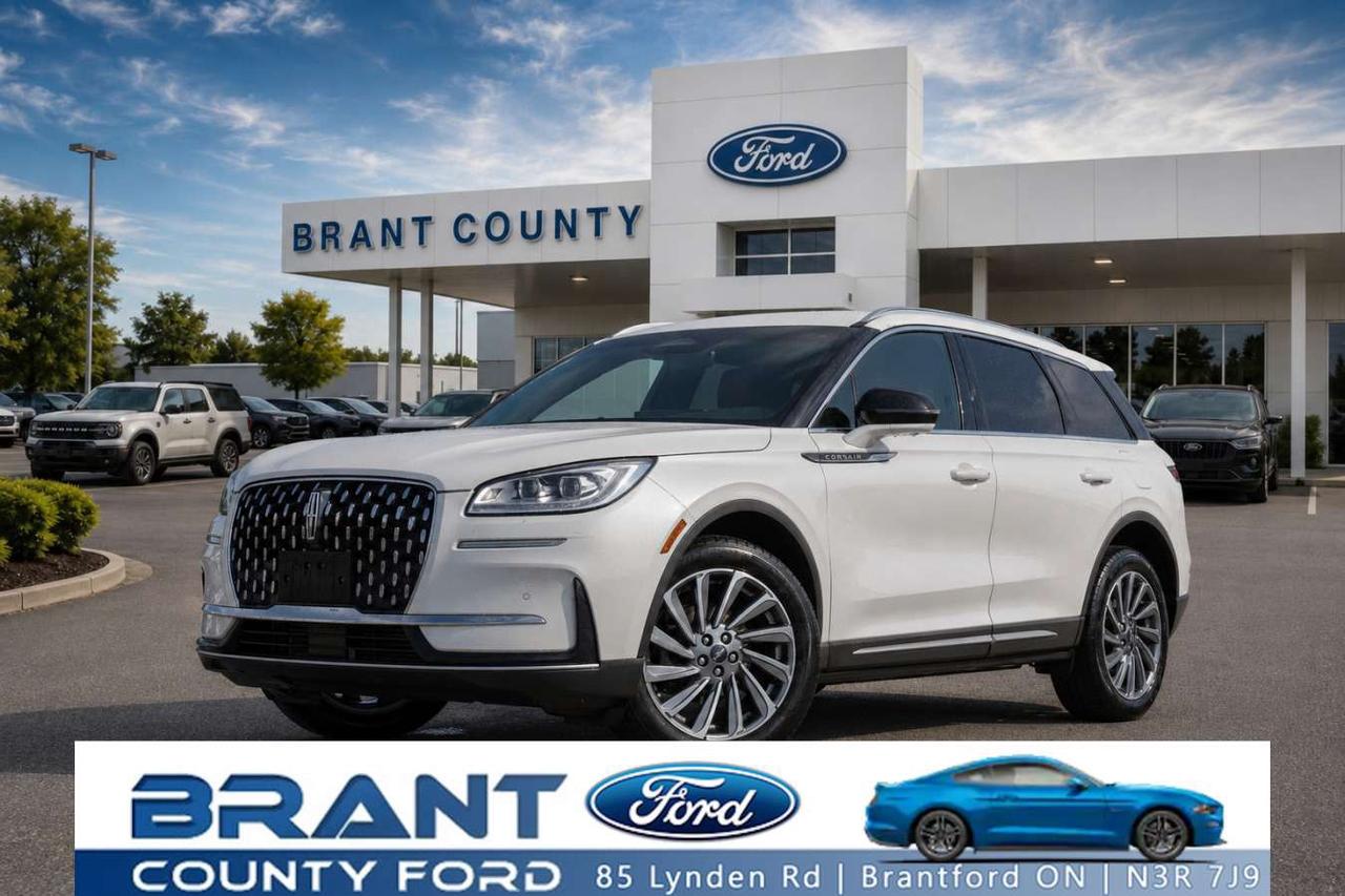 2023 Lincoln Corsair RESERVE ALL WHEEL DRIVE WITH RED INTERIOR! Photo0