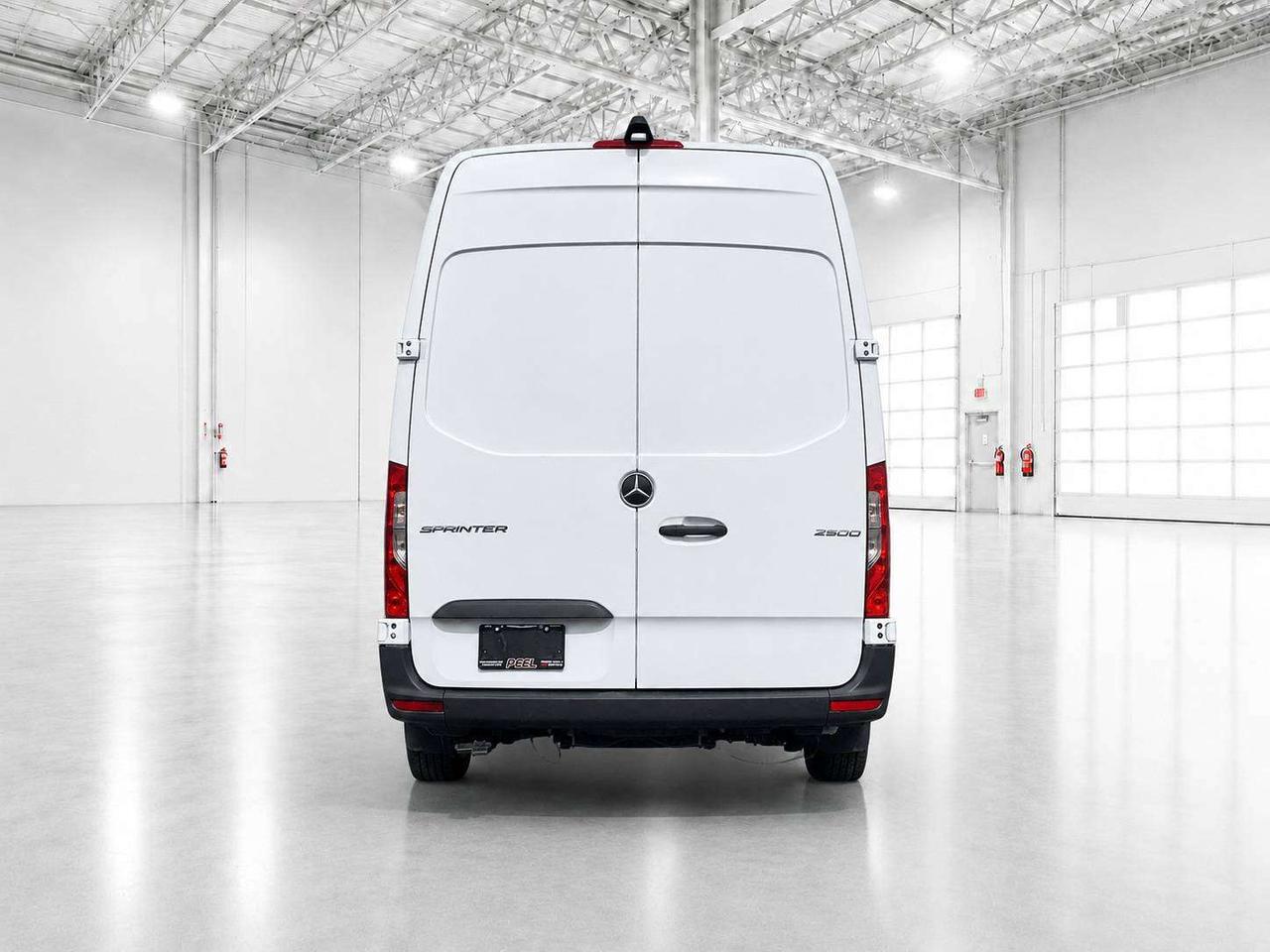 2025 Mercedes-Benz Sprinter High Roof 170" WB Diesel | No Cargo Partition |RWD Photo