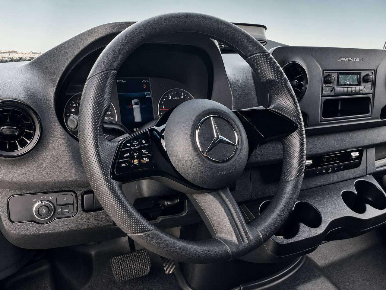 2025 Mercedes-Benz Sprinter High Roof 170" WB Diesel | No Cargo Partition |RWD Photo