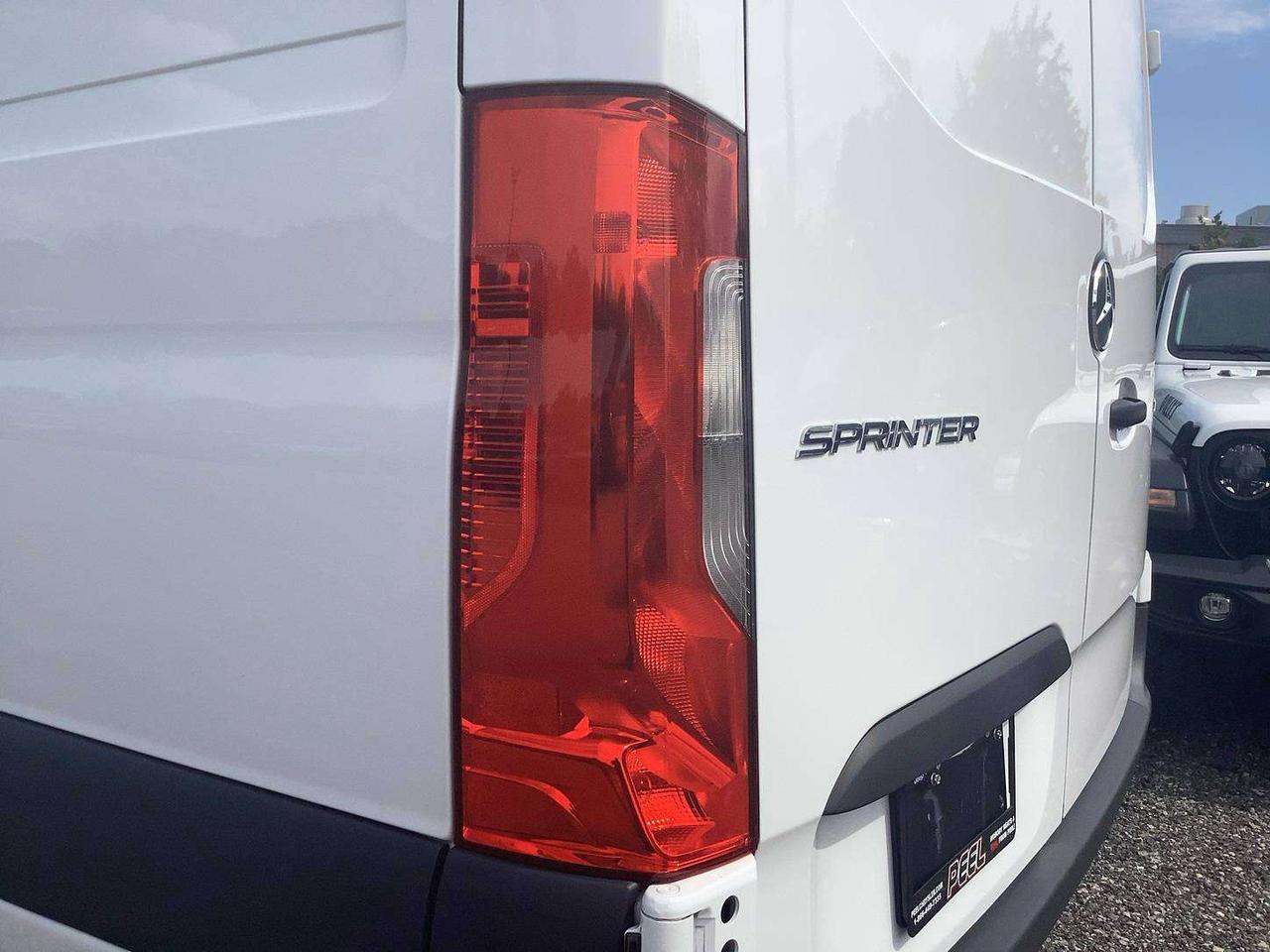 2025 Mercedes-Benz Sprinter High Roof 170" WB Diesel | No Cargo Partition |RWD Photo