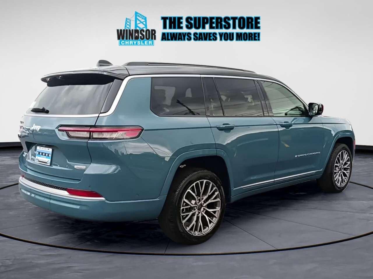 2026 Jeep Grand Cherokee Summit 4x4 Photo