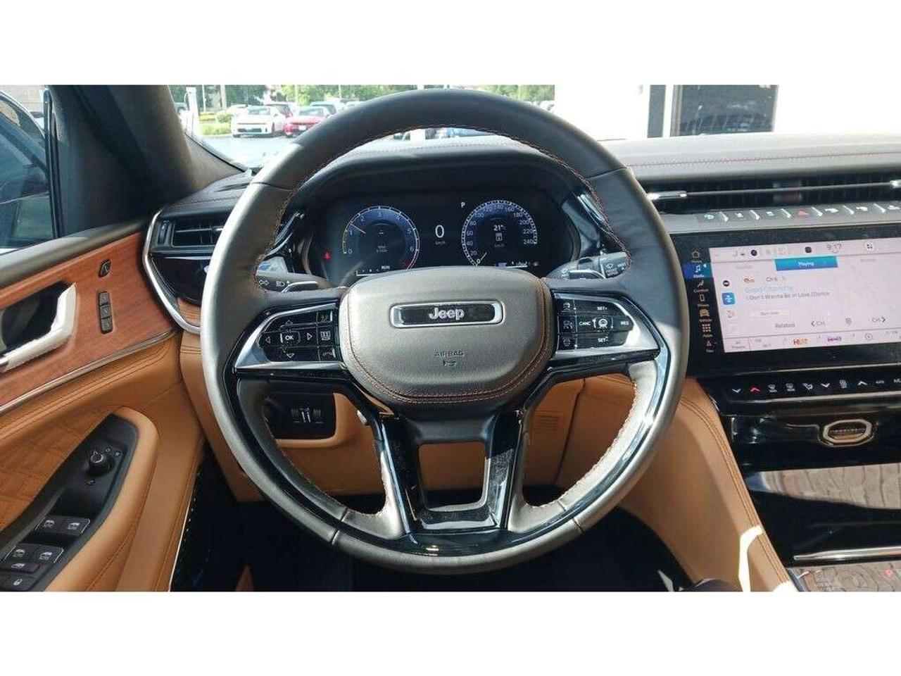 2026 Jeep Grand Cherokee Summit 4x4 Photo