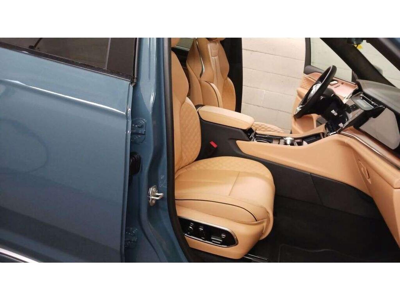 2026 Jeep Grand Cherokee Summit 4x4 Photo