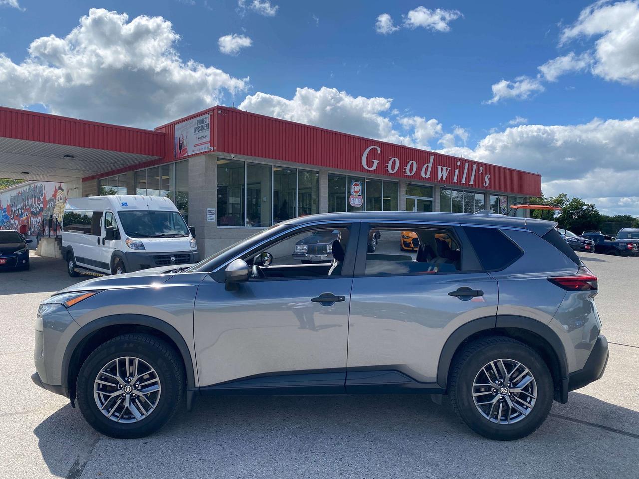 2021 Nissan Rogue S, CLEAN CARFAX, AWD, HEATED SEATS! - Photo #5