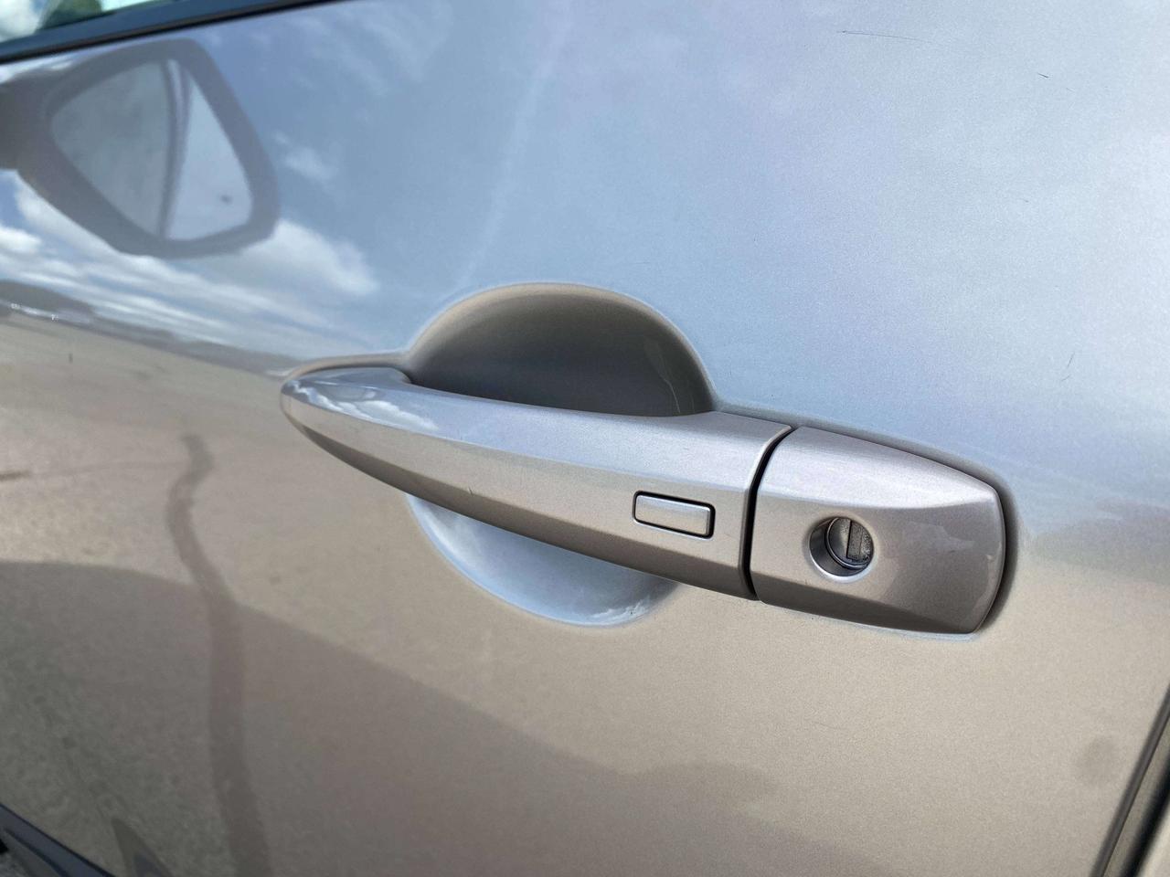2023 Nissan Rogue SV MOONROOF, CLEAN CARFAX, AWD, REMOTE START! - Photo #9