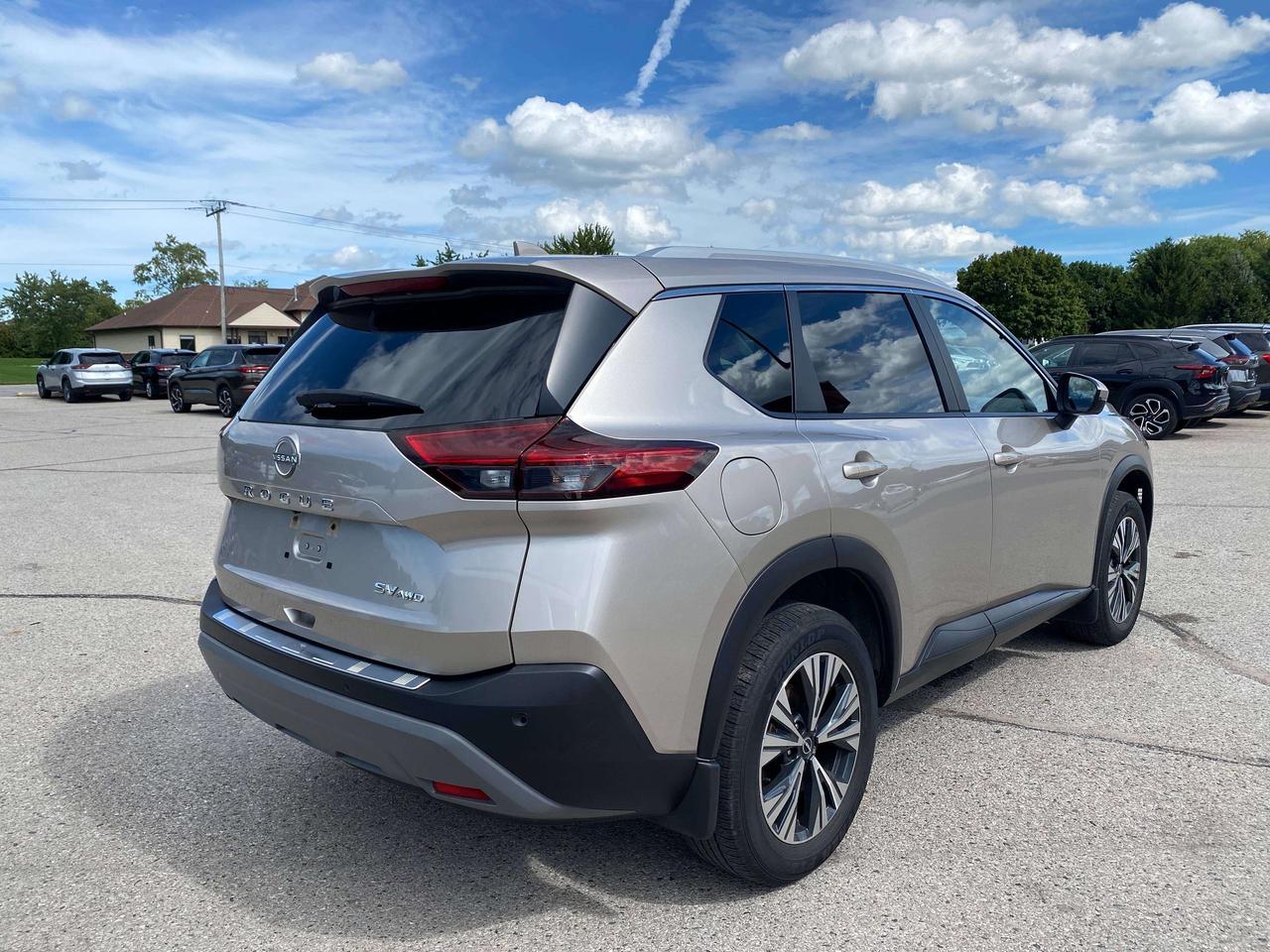 2023 Nissan Rogue SV MOONROOF, CLEAN CARFAX, AWD, REMOTE START! - Photo #8