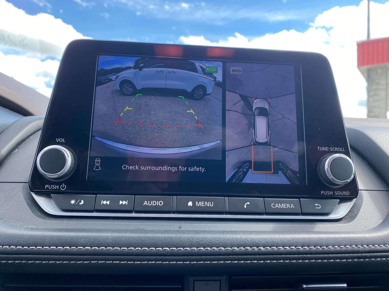 2023 Nissan Rogue SV MOONROOF, CLEAN CARFAX, AWD, REMOTE START! Photo