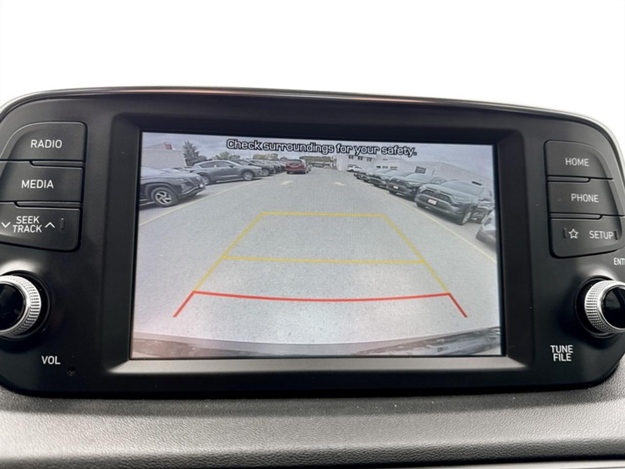 2019 Hyundai Santa Fe Preferred w/Dark Chrome Accent  *LOW KMS* Photo
