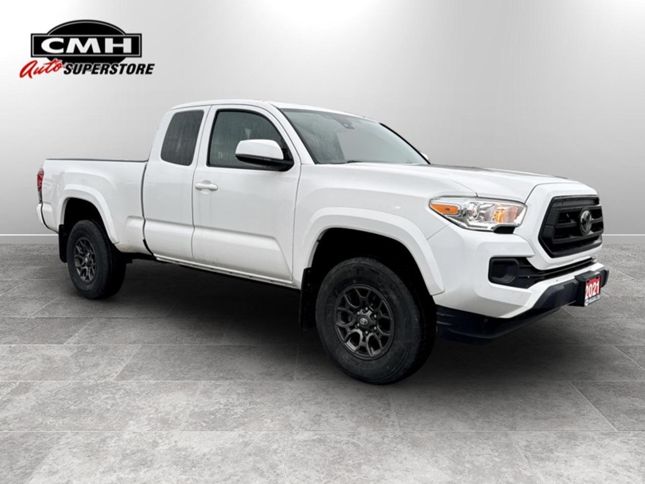 2021 Toyota Tacoma SR  **VERY LOW KMS - CLEAN CARFAX** Photo